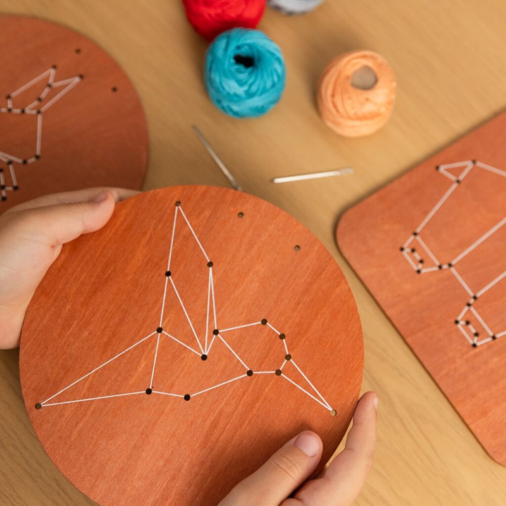 רקמה על עץ חיות – תמונה 5