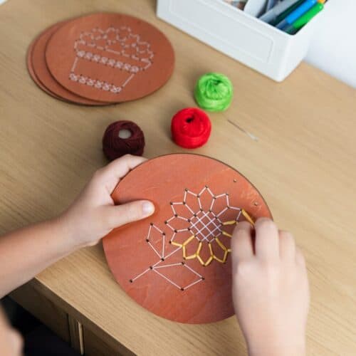 ⁦רקמה על עץ צמחים⁩ – תמונה ⁦4⁩