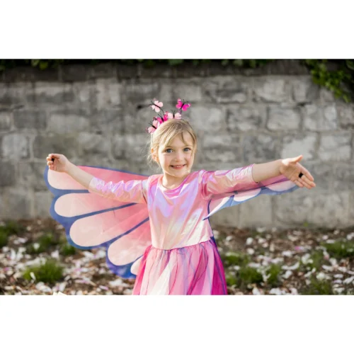 ⁦שמלת פרפר מסתובבת + קשת וכנפיים⁩ – תמונה ⁦2⁩